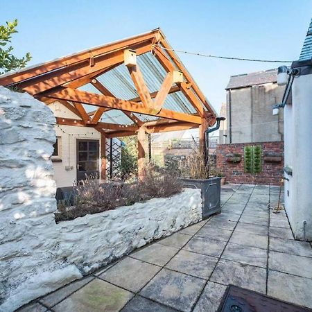 Cosy Welsh Cottage In St Davids Centre With Garden Exterior foto