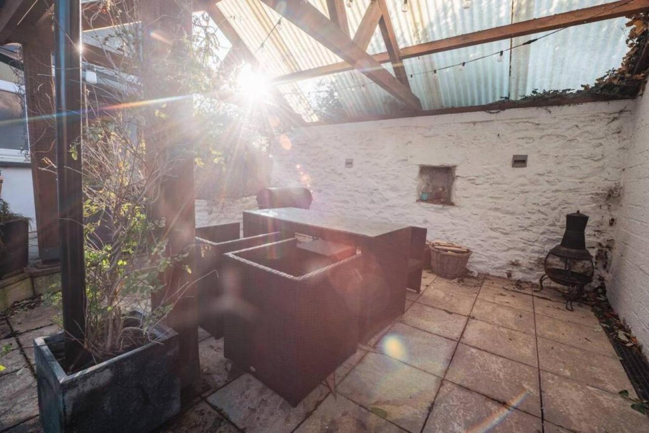 Cosy Welsh Cottage In St Davids Centre With Garden Exterior foto